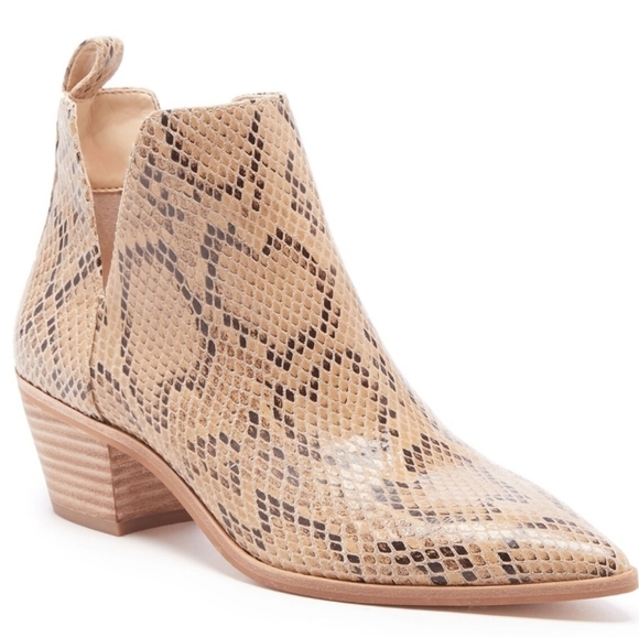 Sole Society Laurelah Bootie - Picture 1 of 8